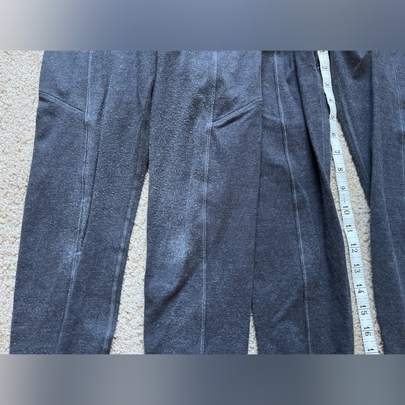 Two pairs old navy leggings with pockets size xsp - Picture 4 of 5